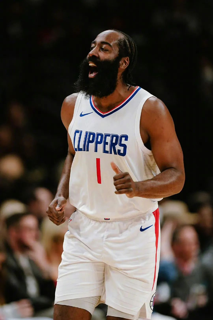 他在不同球 他在不同球